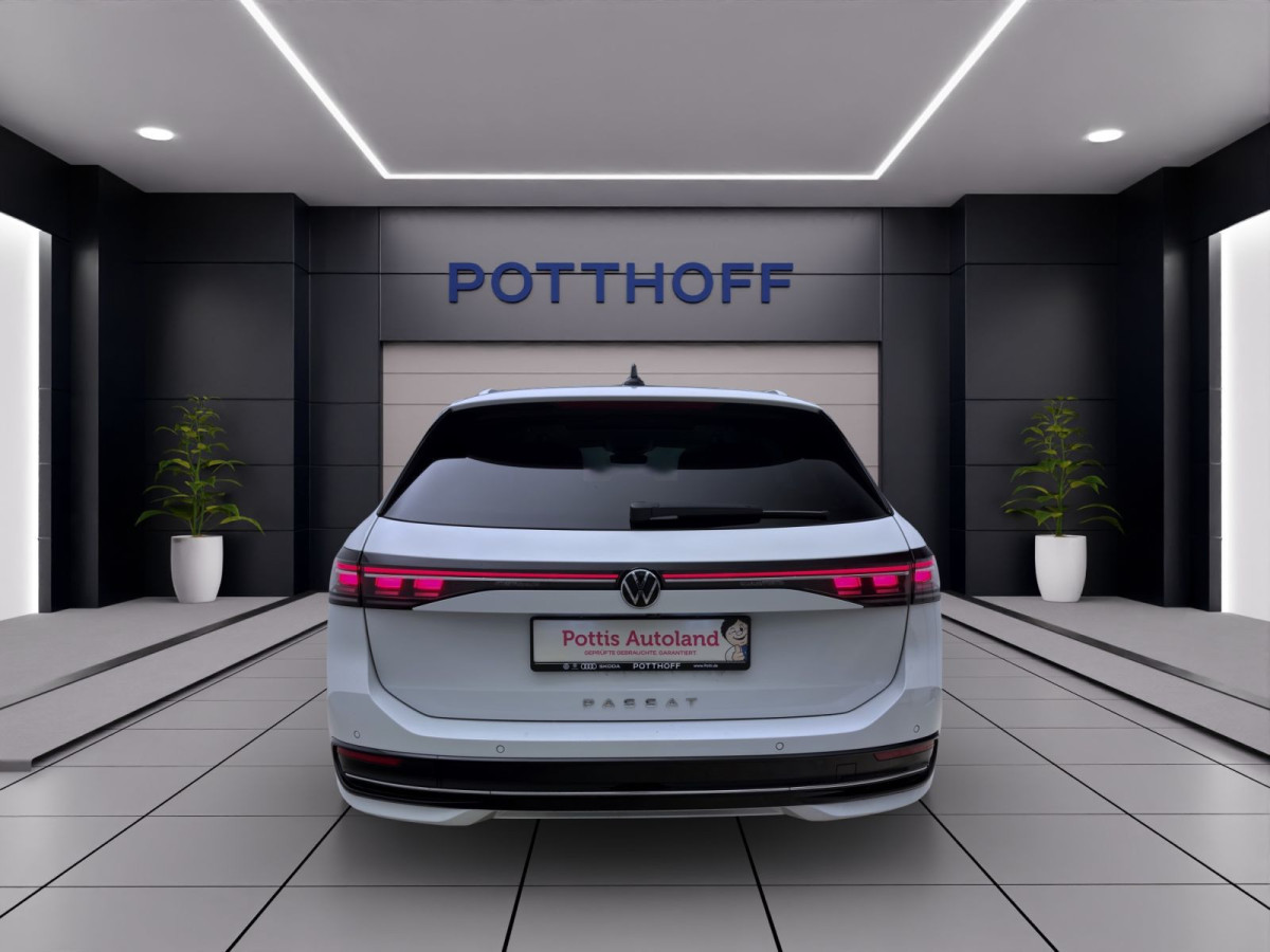 Thumb 2: Volkswagen Passat Variant 2.0 TDI DSG ELEGANCE PANO AHK NAVI IQ.LIGHT