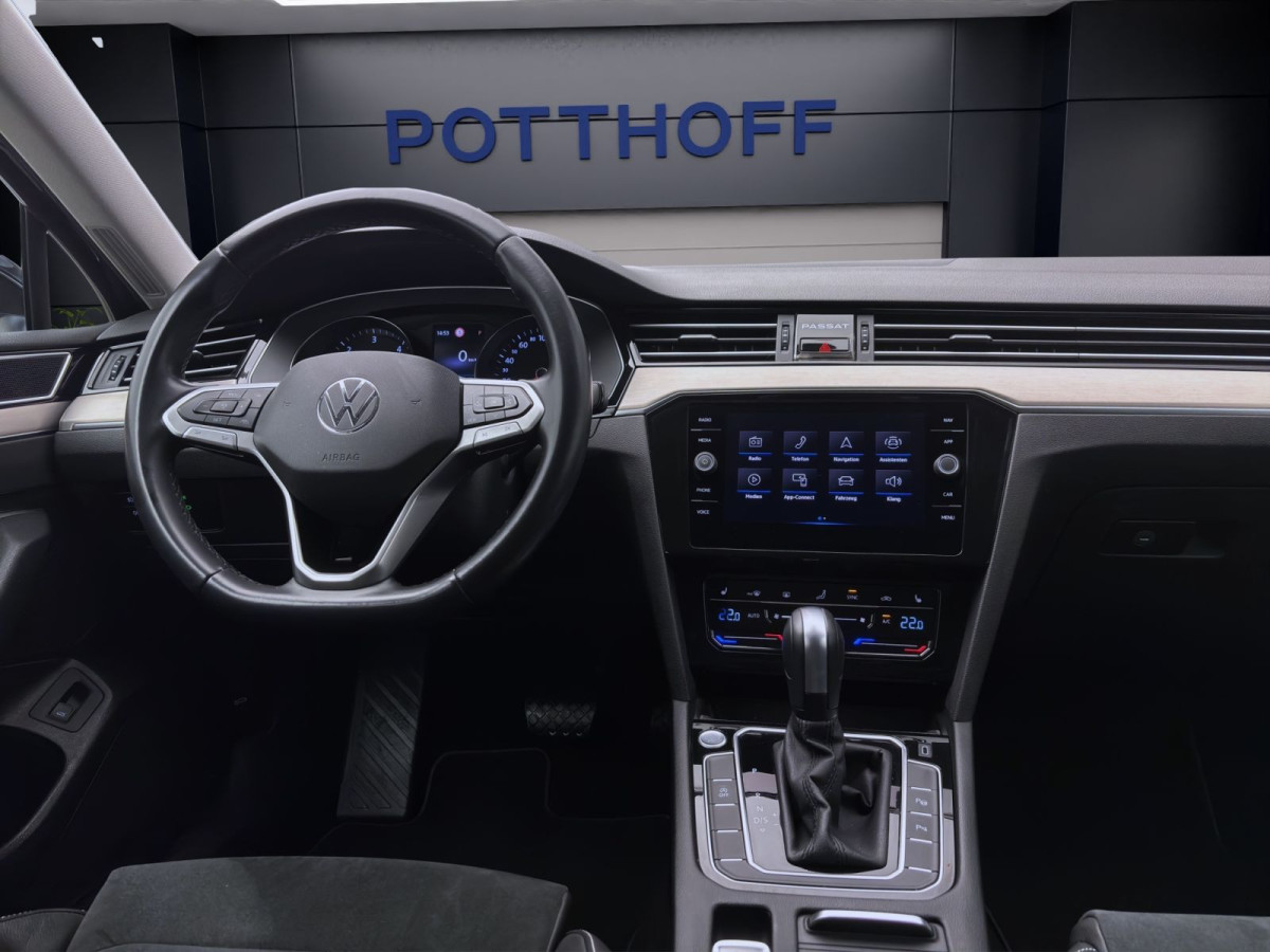 Thumb 12: Volkswagen Passat Variant 2.0 TDI DSG ELEGANCE NAVI IQ.LIGHT ACC SITZHZG