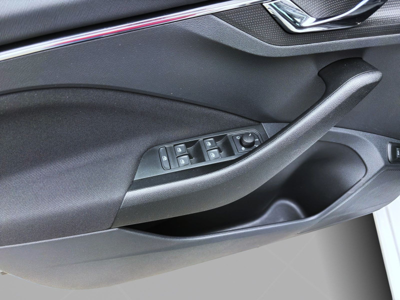 Bild 9: Škoda Scala 1.5 TSI DSG CLEVER AHK NAVI LED SITZHZG