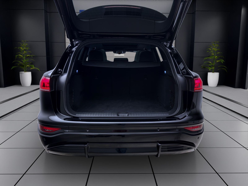 Bild 3: Audi Q6 e-tron Q S LINE PANO KAMERA LM21 B&O PDC