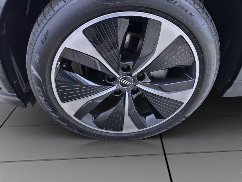Bild 7: Audi Q6 e-tron Q S LINE PANO KAMERA LM21 B&O PDC