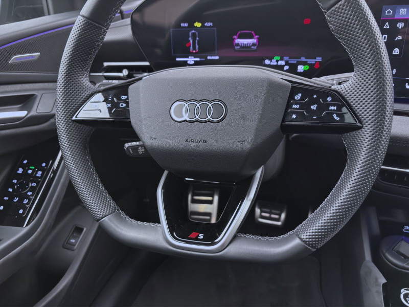 Bild 11: Audi Q6 e-tron Q S LINE PANO KAMERA LM21 B&O PDC