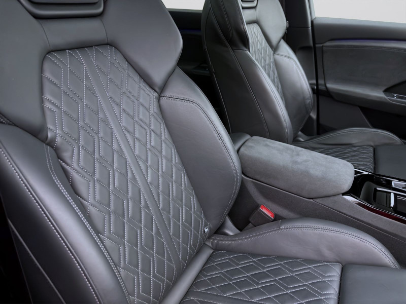 Bild 15: Audi Q6 e-tron Q S LINE PANO KAMERA LM21 B&O PDC