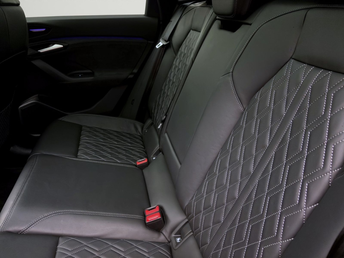 Thumb 14: Audi Q6 e-tron Q S LINE PANO KAMERA LM21 B&O PDC