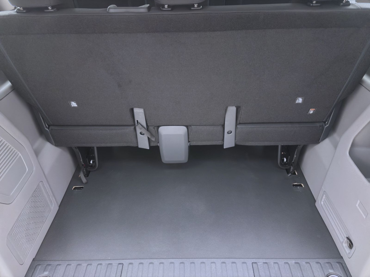 Thumb 3: Volkswagen T7 Caravelle 2.0 TDI KR NAVI KAMERA KLIMA PDC LED