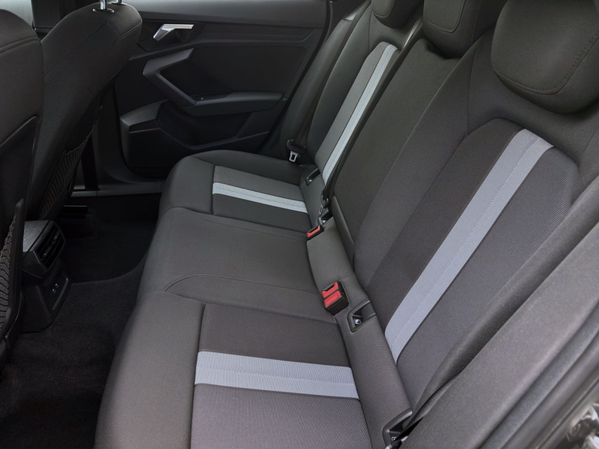 Thumb 15: Audi A3 Sportback 35 TFSI S LINE NAVI+ SITZHZG VIRTUAL PDC