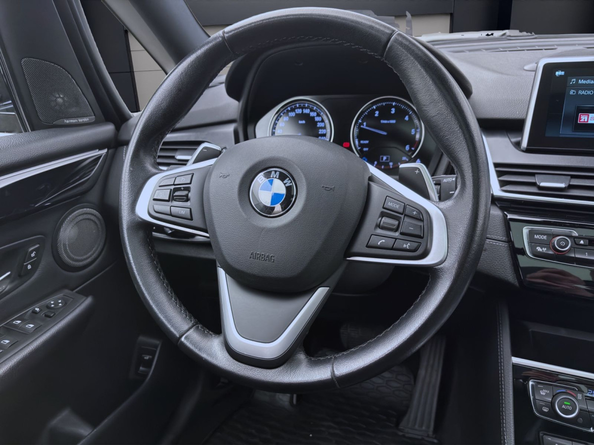 Thumb 10: BMW 218d Gran Tourer xDrive SPORTLINE PANO AHK NAVI SITZHZG