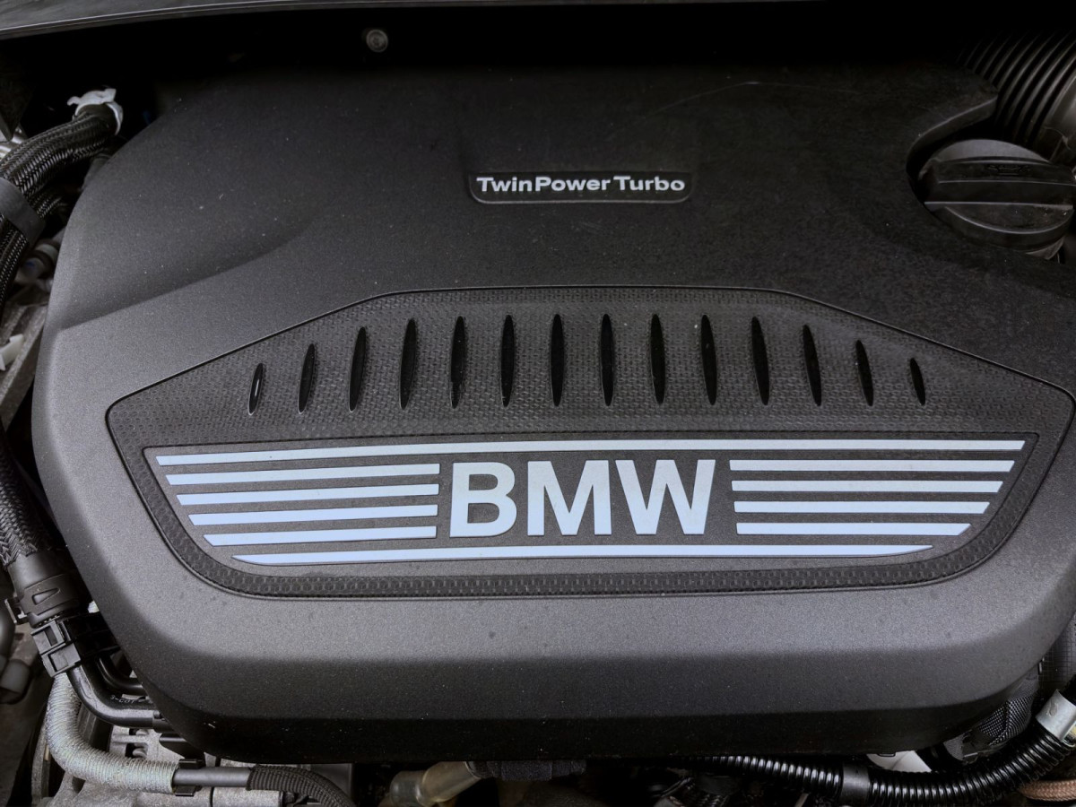 Thumb 17: BMW 218d Gran Tourer xDrive SPORTLINE PANO AHK NAVI SITZHZG