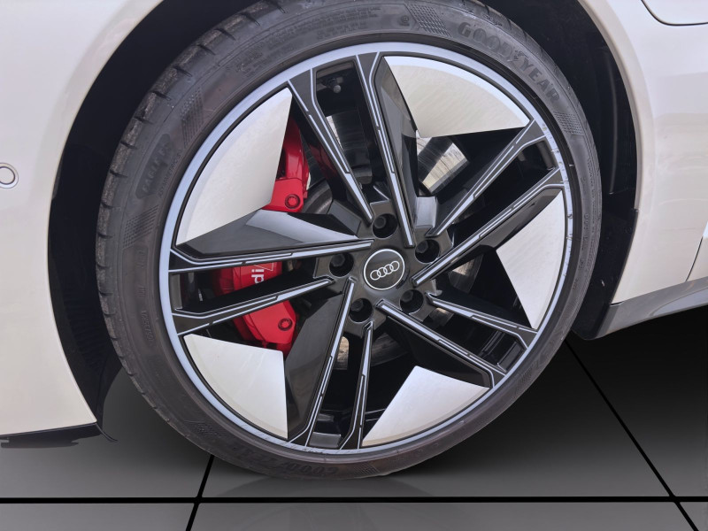 Bild 7: Audi RS e-tron GT Q PANO MATRIX KAMERA NAVI+ B&O