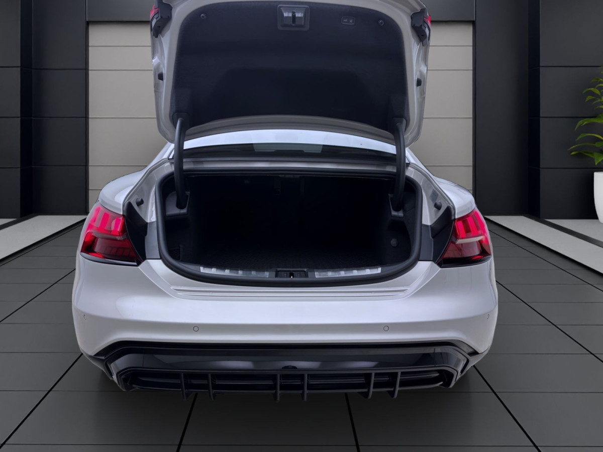 Thumb 3: Audi RS e-tron GT Q PANO MATRIX KAMERA NAVI+ B&O