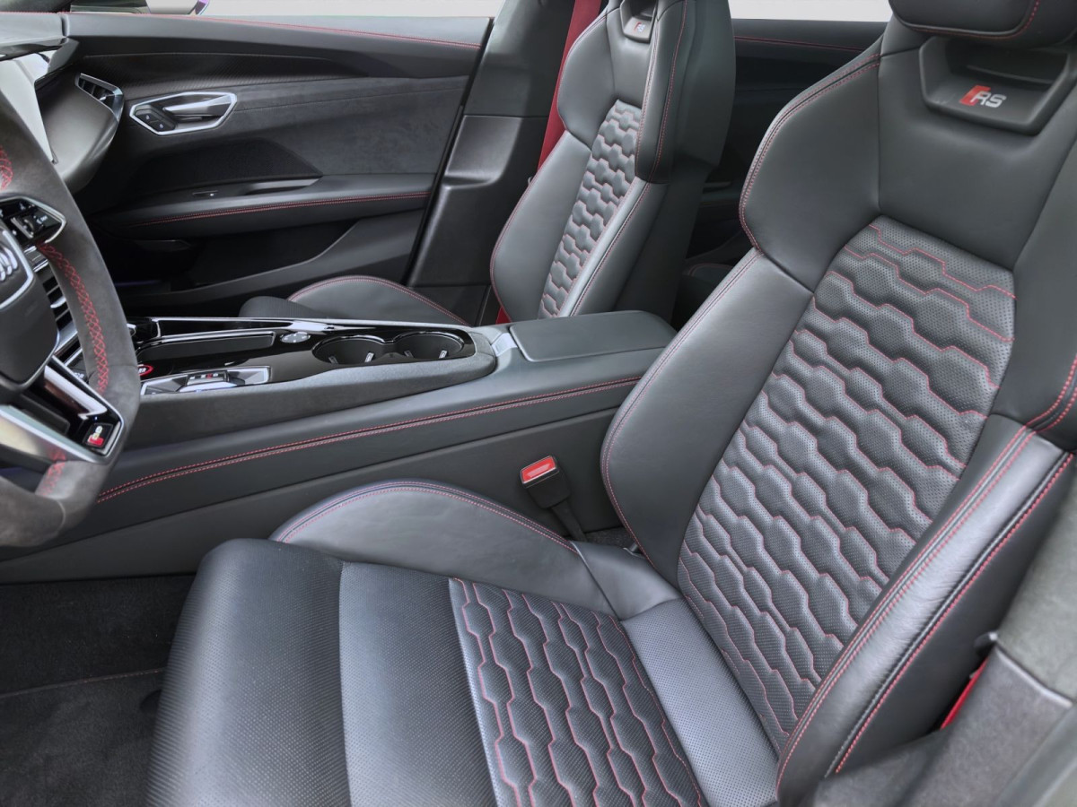 Thumb 8: Audi RS e-tron GT Q PANO MATRIX KAMERA NAVI+ B&O