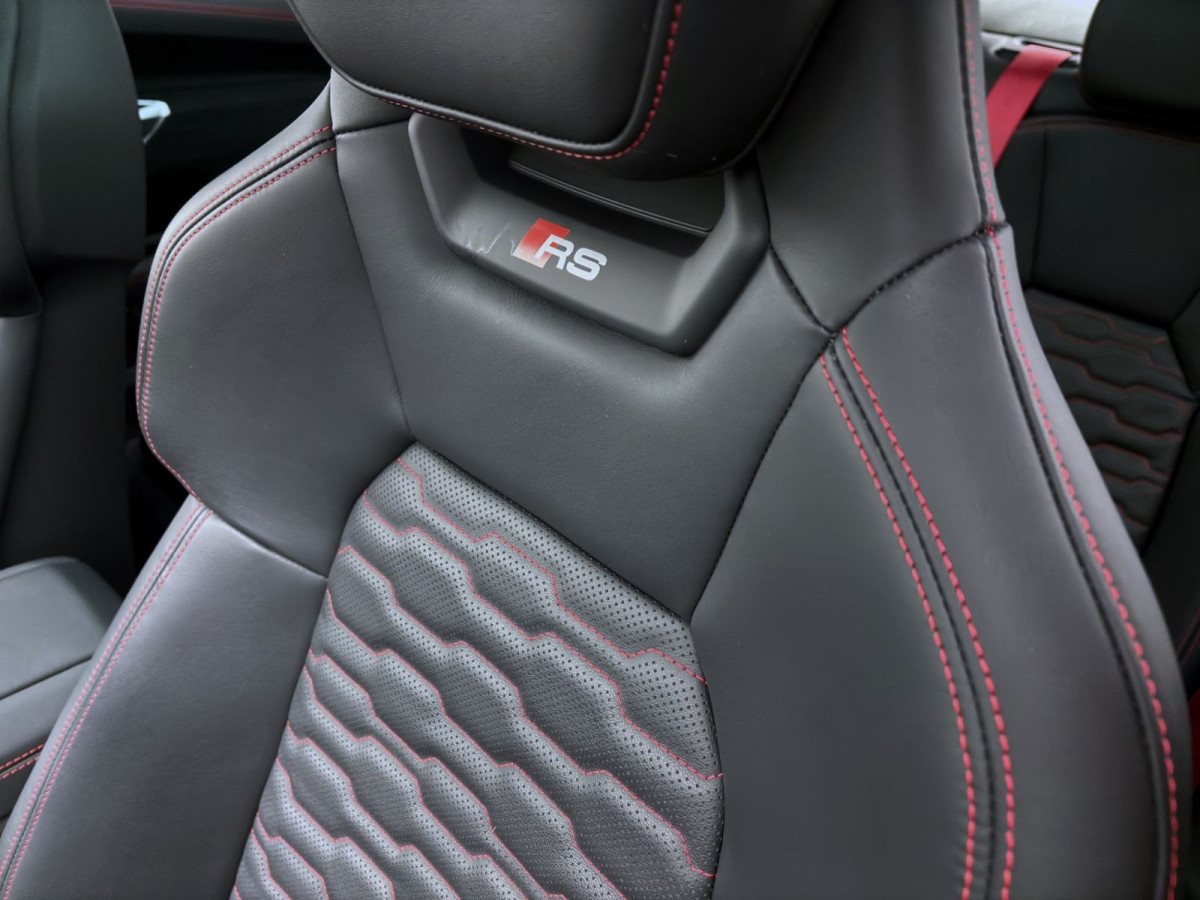 Thumb 17: Audi RS e-tron GT Q PANO MATRIX KAMERA NAVI+ B&O