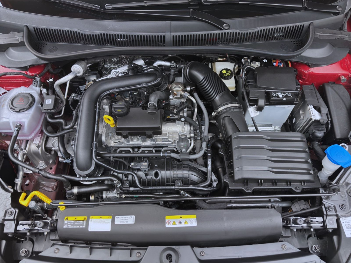 Thumb 16: Volkswagen Taigo 1.0 TSI DSG R-LINE IQ.LIGHT KAMERA ACC SITZHZG