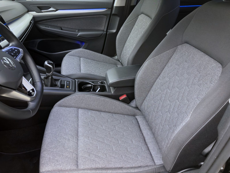 Bild 8: Volkswagen Golf 2.0 TDI MOVE NAVI PDC SITZHZG LED