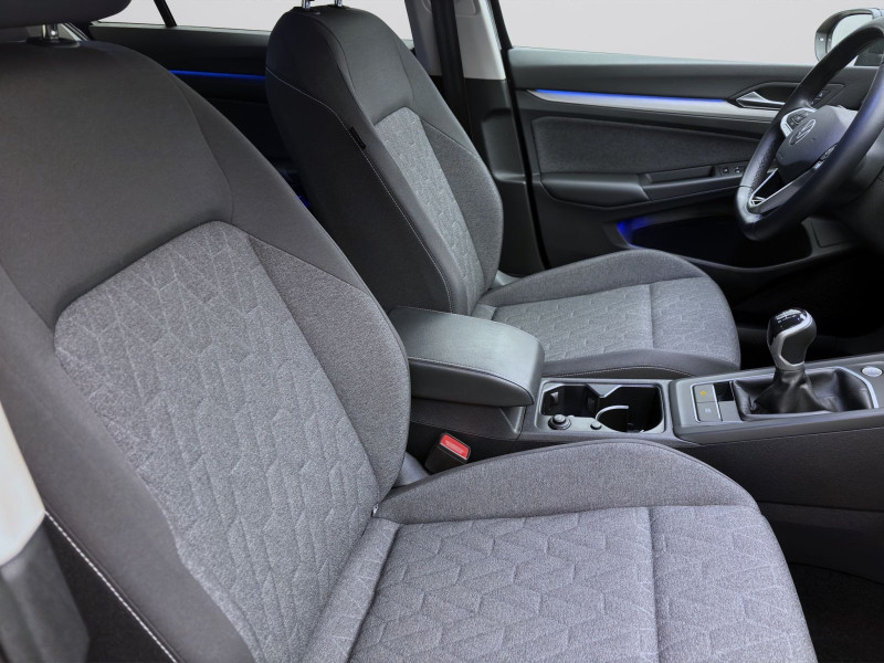 Bild 15: Volkswagen Golf 2.0 TDI MOVE NAVI PDC SITZHZG LED