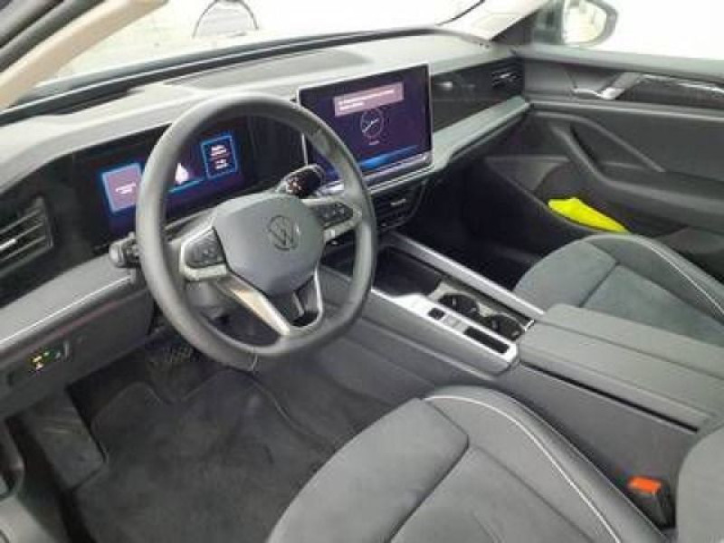 Bild 2: Volkswagen Passat Variant 1.5 TSI eHybrid DSG BUSINESS AHK NAVI HuD SITZHZG
