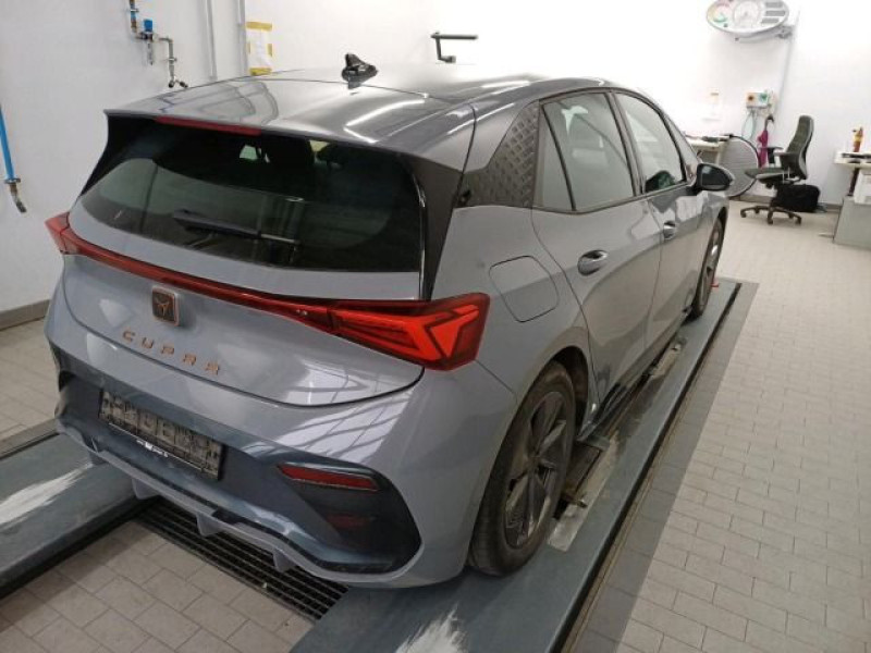 Bild 1: Cupra Born PDC LED KLIMA VIRTUAL LM18