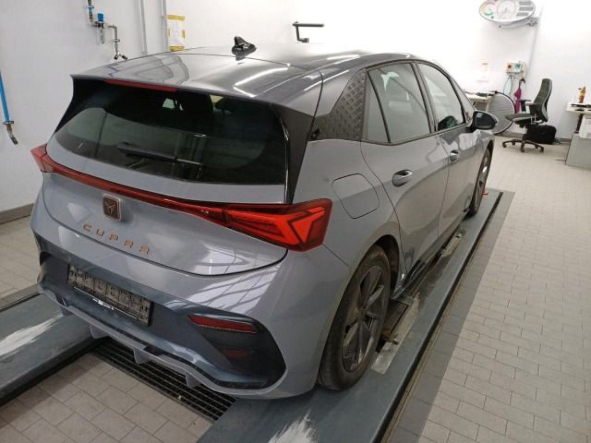 Thumb 1: Cupra Born PDC LED KLIMA VIRTUAL LM18