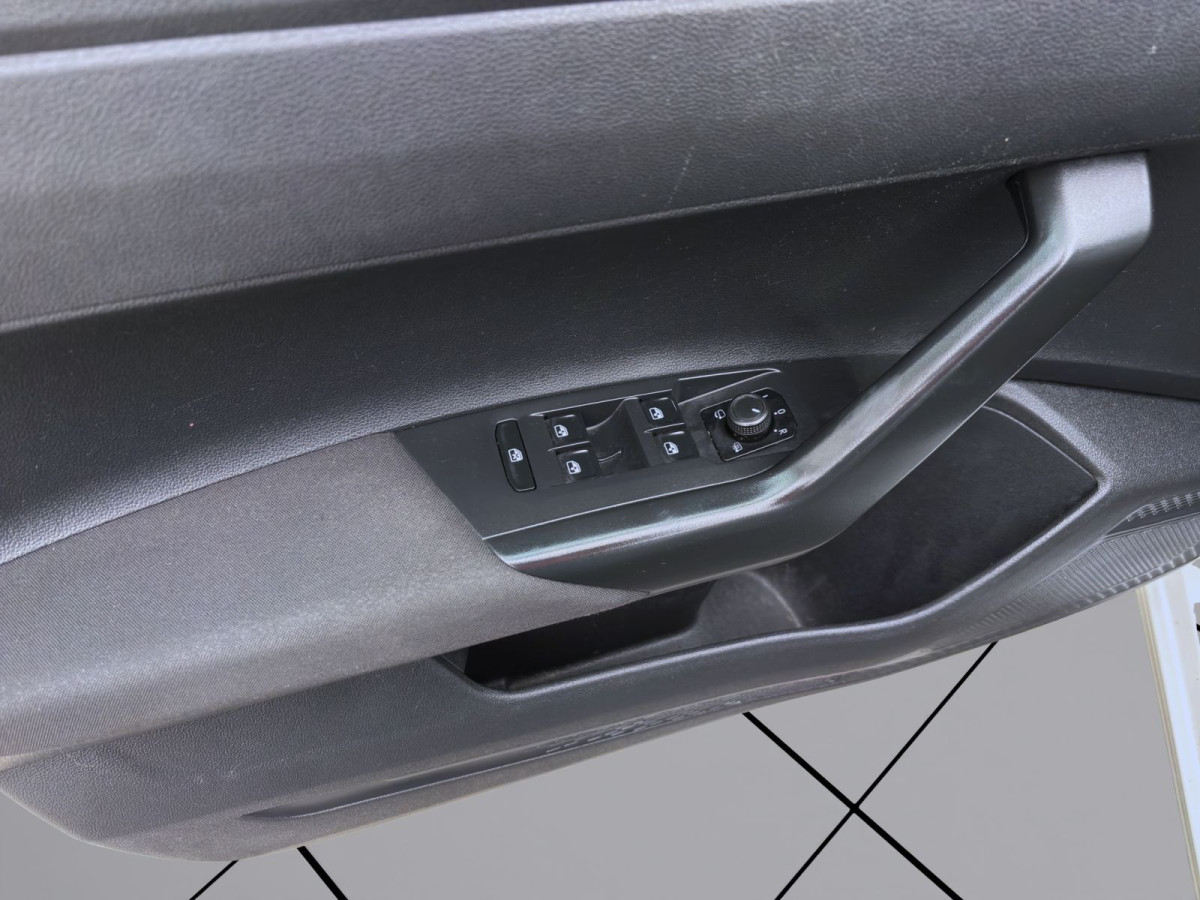 Thumb 9: Volkswagen Polo 1.0 MPI LIFE NAVI KAMERA PDC SITZHZG