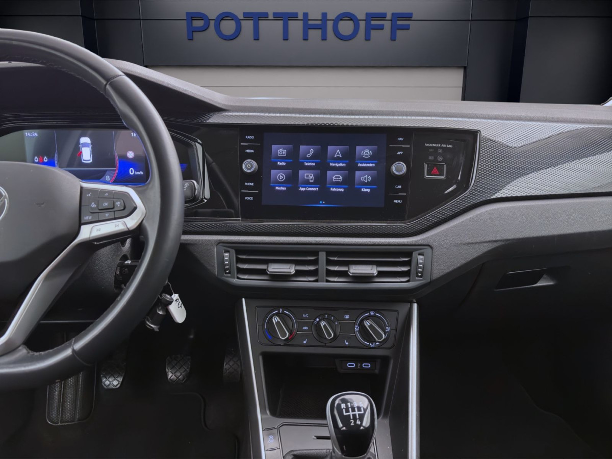 Thumb 13: Volkswagen Polo 1.0 MPI LIFE NAVI KAMERA PDC SITZHZG