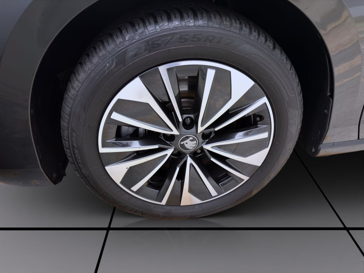 Thumb 7: Škoda Superb Combi 2.0 TSI DSG 4x4 SELECTION AHK NAVI KAMERA MATRIX