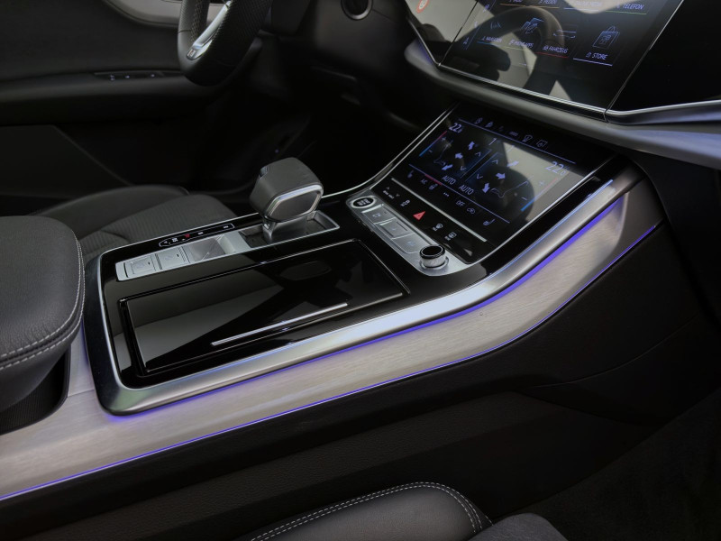 Bild 17: Audi Q7 50 TDI Q S LINE PANO AHK MATRIX HuD
