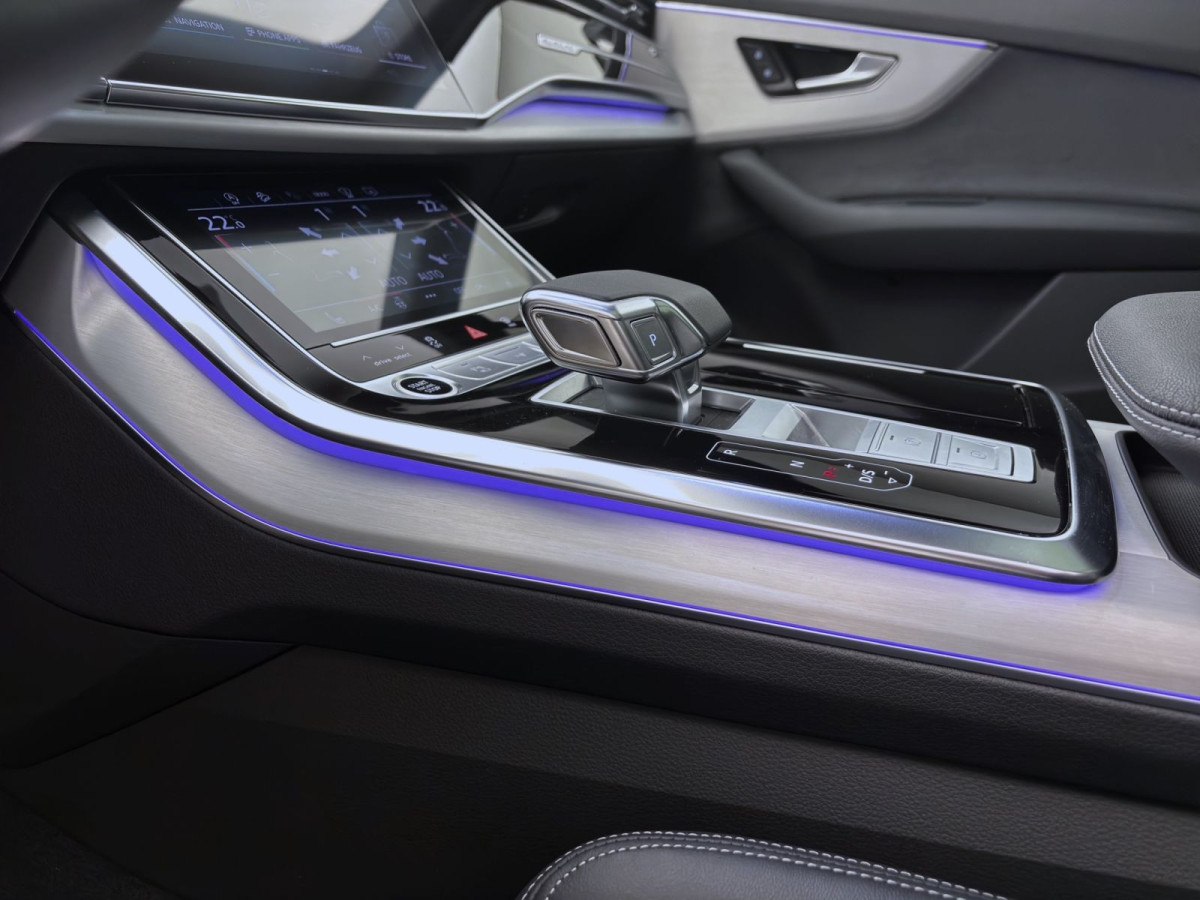 Thumb 13: Audi Q7 50 TDI Q S LINE PANO AHK MATRIX HuD