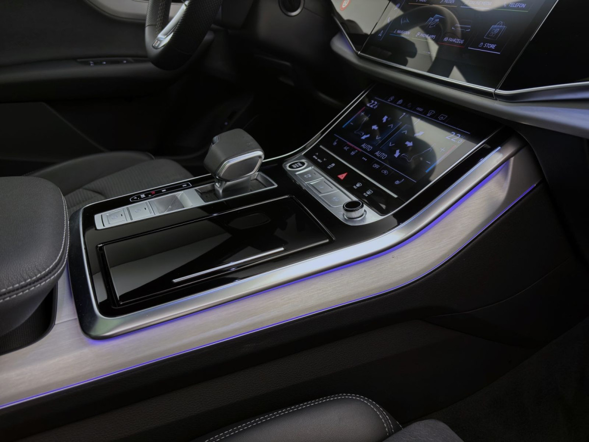 Thumb 17: Audi Q7 50 TDI Q S LINE PANO AHK MATRIX HuD