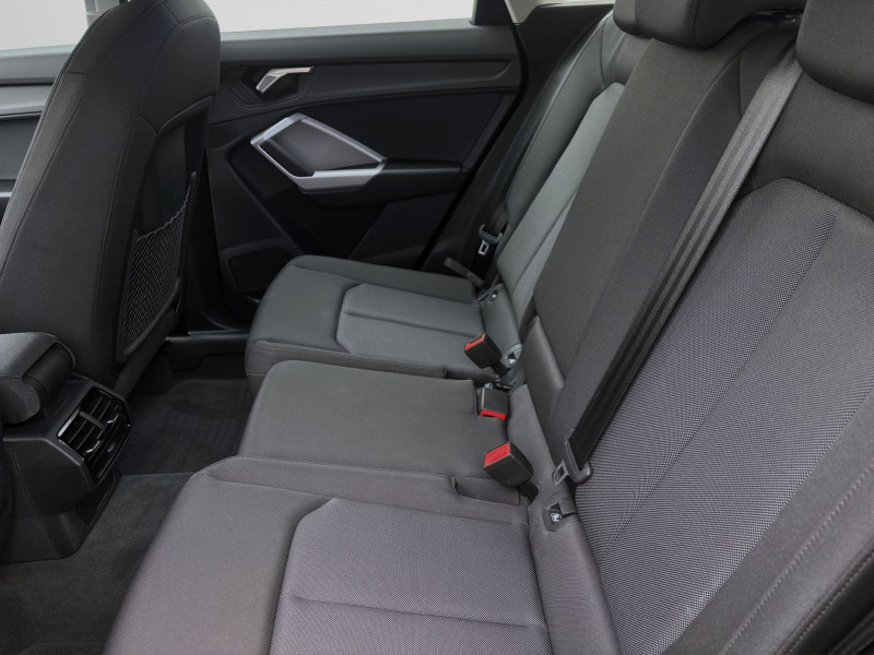 Bild 15: Audi Q3 35 TFSI NAVI+ AHK KAMERA SITZHZG PDC