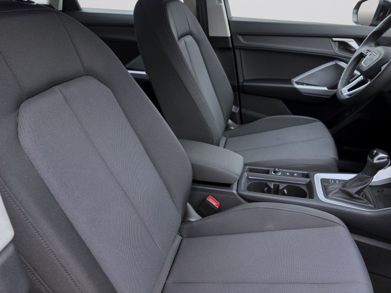 Bild 16: Audi Q3 35 TFSI NAVI+ AHK KAMERA SITZHZG PDC