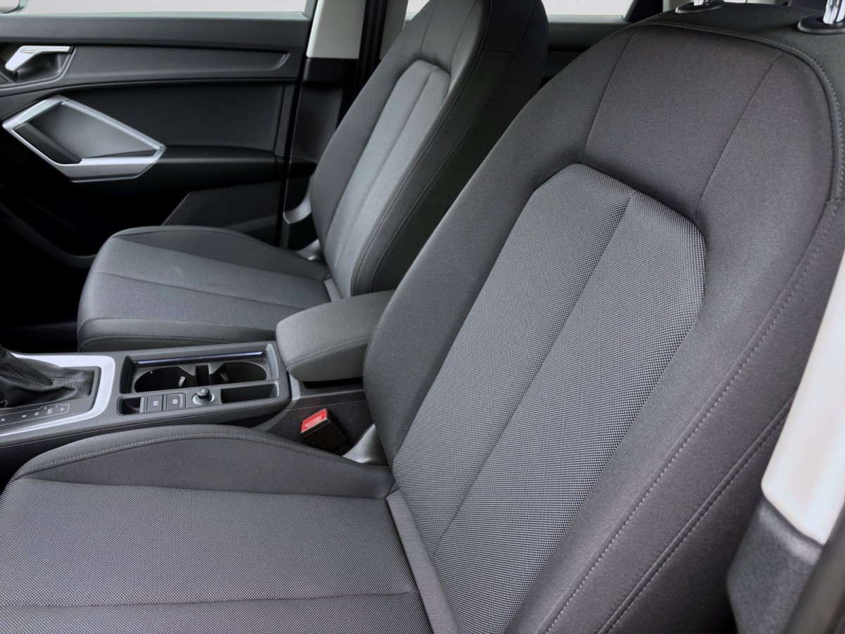 Thumb 9: Audi Q3 35 TFSI NAVI+ AHK KAMERA SITZHZG PDC