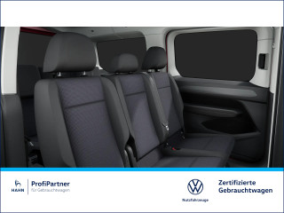 Fahrzeugbild eines Volkswagen Caddy Maxi in rot.
