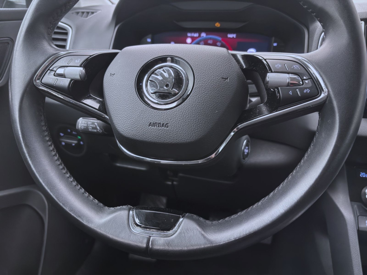 Thumb 11: Škoda Karoq 2.0 TDI DSG TOUR NAVI KAMERA MATRIX PDC