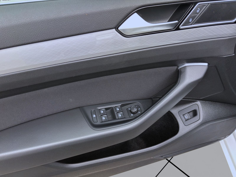 Bild 9: Volkswagen Passat Variant 2.0 TDI DSG BUSINESS AHK KAMERA NAVI PDC