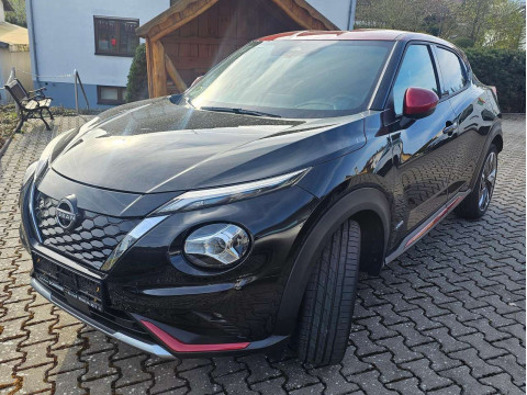 Automodell: Juke in der Farbe schwarz
