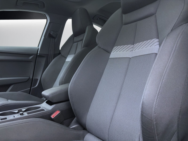 Bild 8: Audi A3 Limousine 30 TDI ADVANCED PANO NAVI SITZHZG VIRTUAL