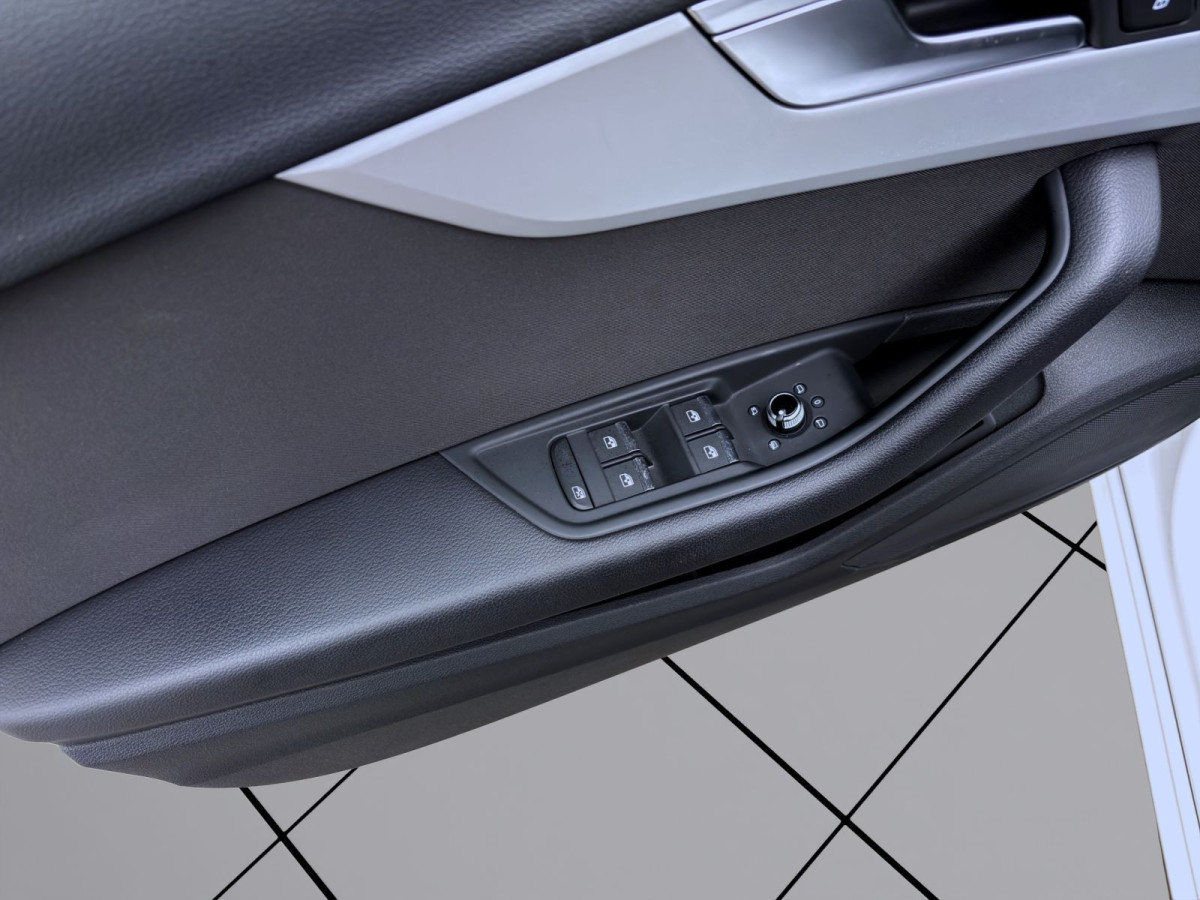 Thumb 10: Audi A4 Avant 40 TDI ADVANCED NAVI+ KAMERA SITZHZG PDC