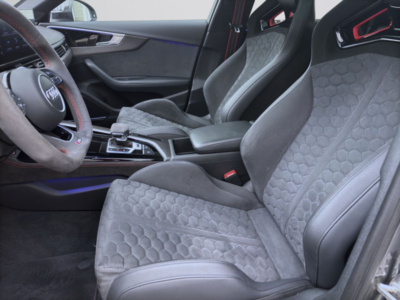 Bild 9: Audi RS4 Avant Q RS Competition Plus PANO AHK MATRIX NAVI B&O HuD