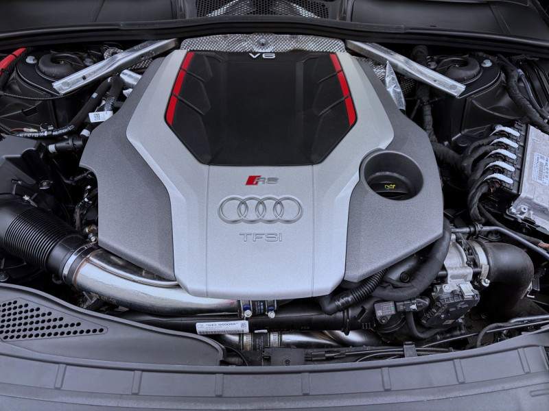 Bild 18: Audi RS4 Avant Q RS Competition Plus PANO AHK MATRIX NAVI B&O HuD