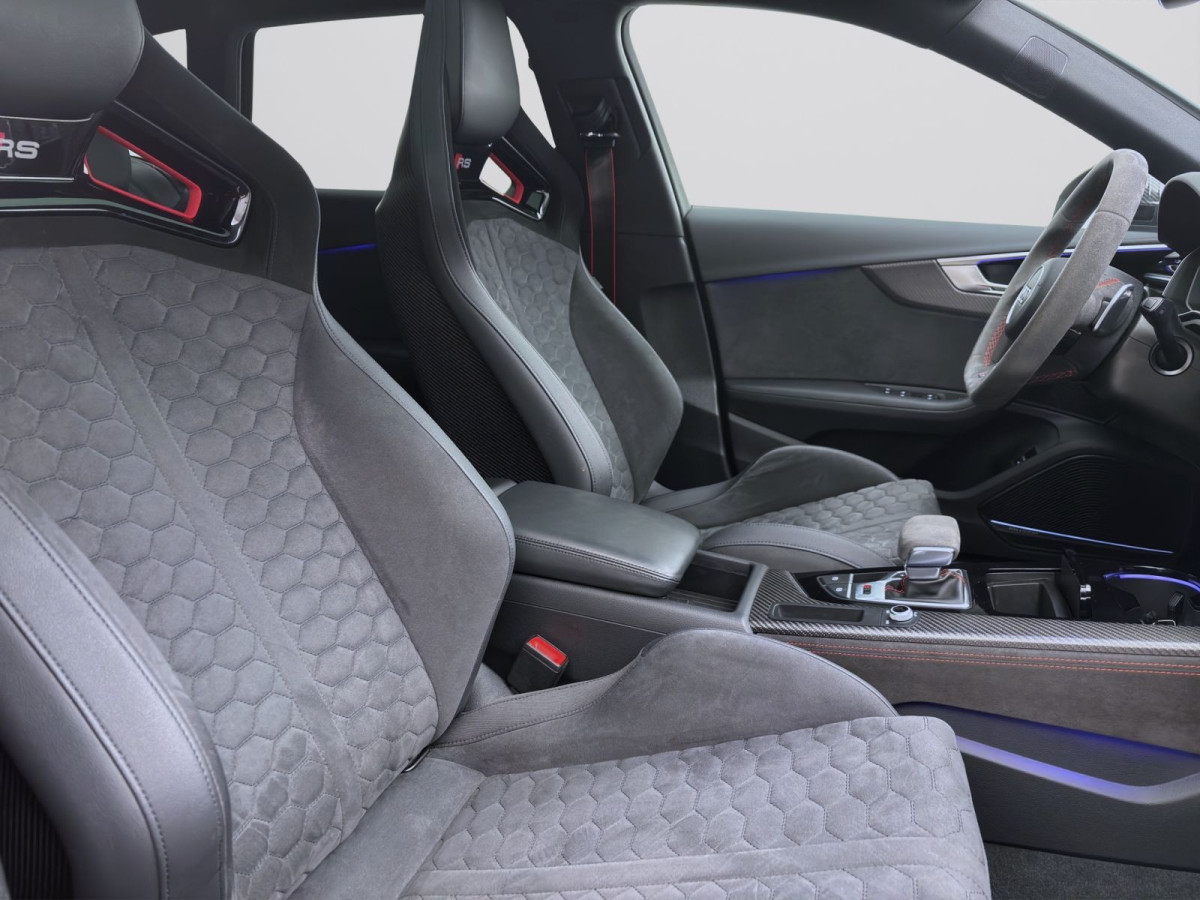 Thumb 16: Audi RS4 Avant Q RS Competition Plus PANO AHK MATRIX NAVI B&O HuD
