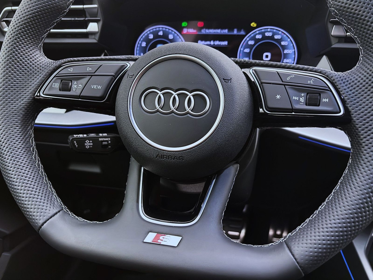 Thumb 11: Audi A3 Sportback S LINE LED NAVI LM18
