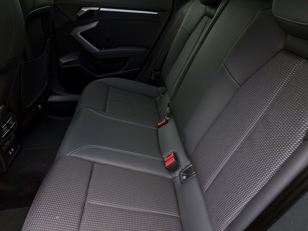 Thumb 14: Audi A3 Sportback S LINE LED NAVI LM18