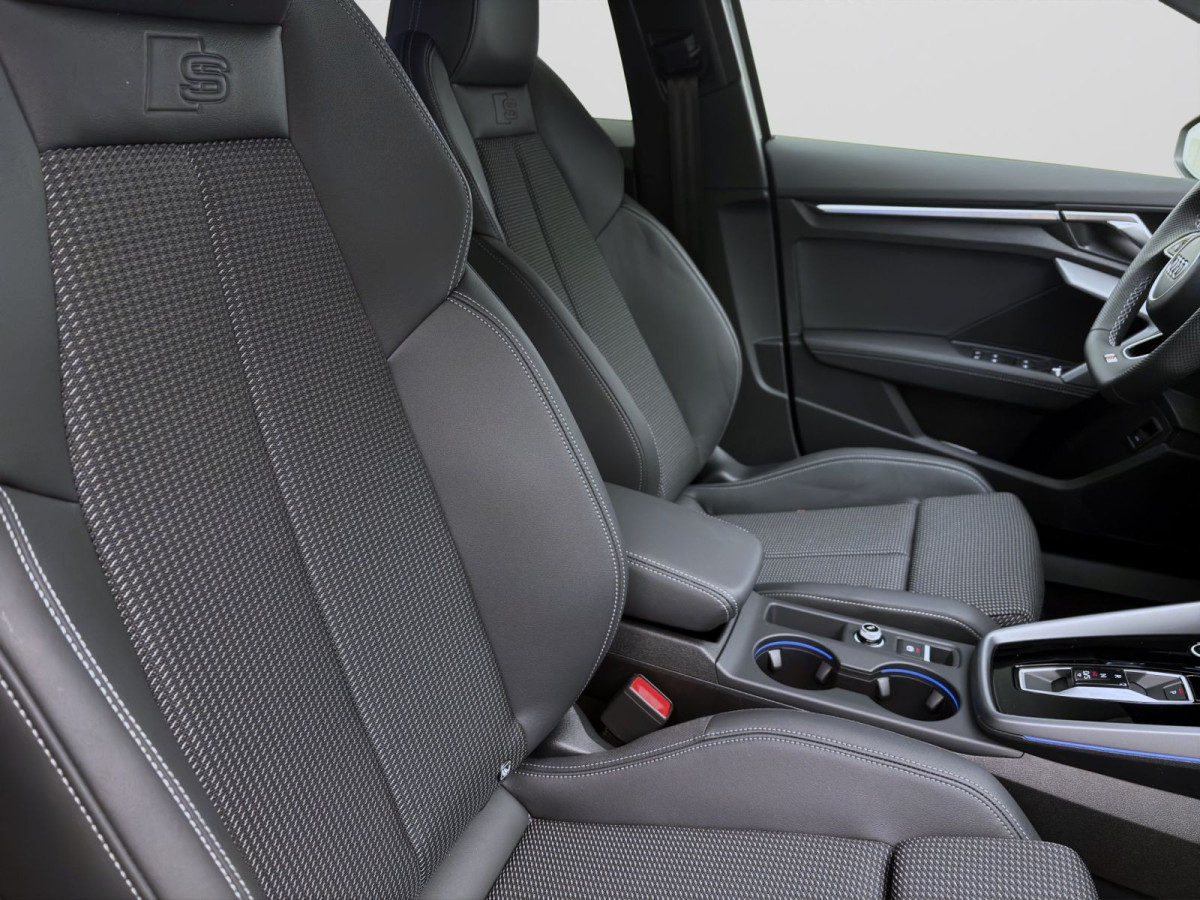 Thumb 15: Audi A3 Sportback S LINE LED NAVI LM18