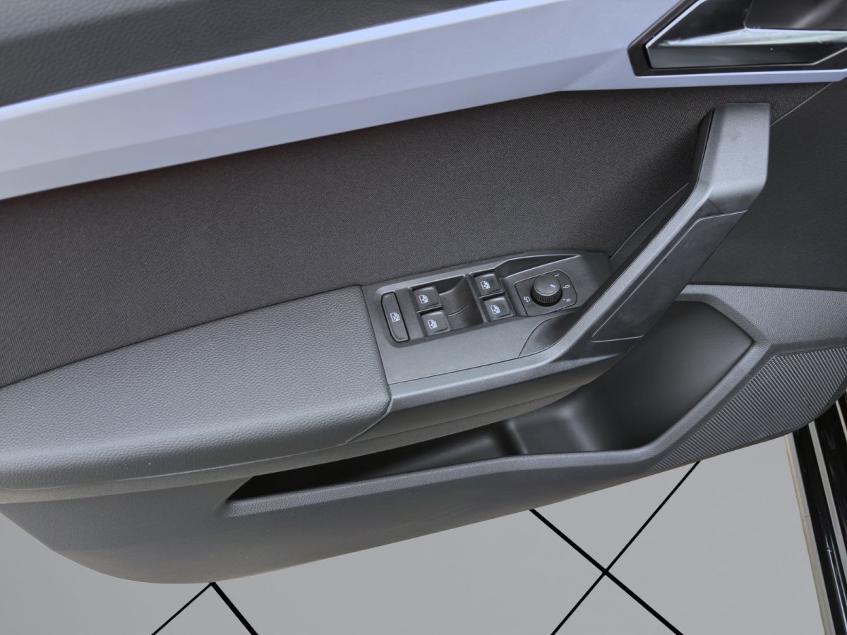 Thumb 9: Seat Ibiza 1.0 TSI DSG FR KAMERA PDC LED SITZHZG