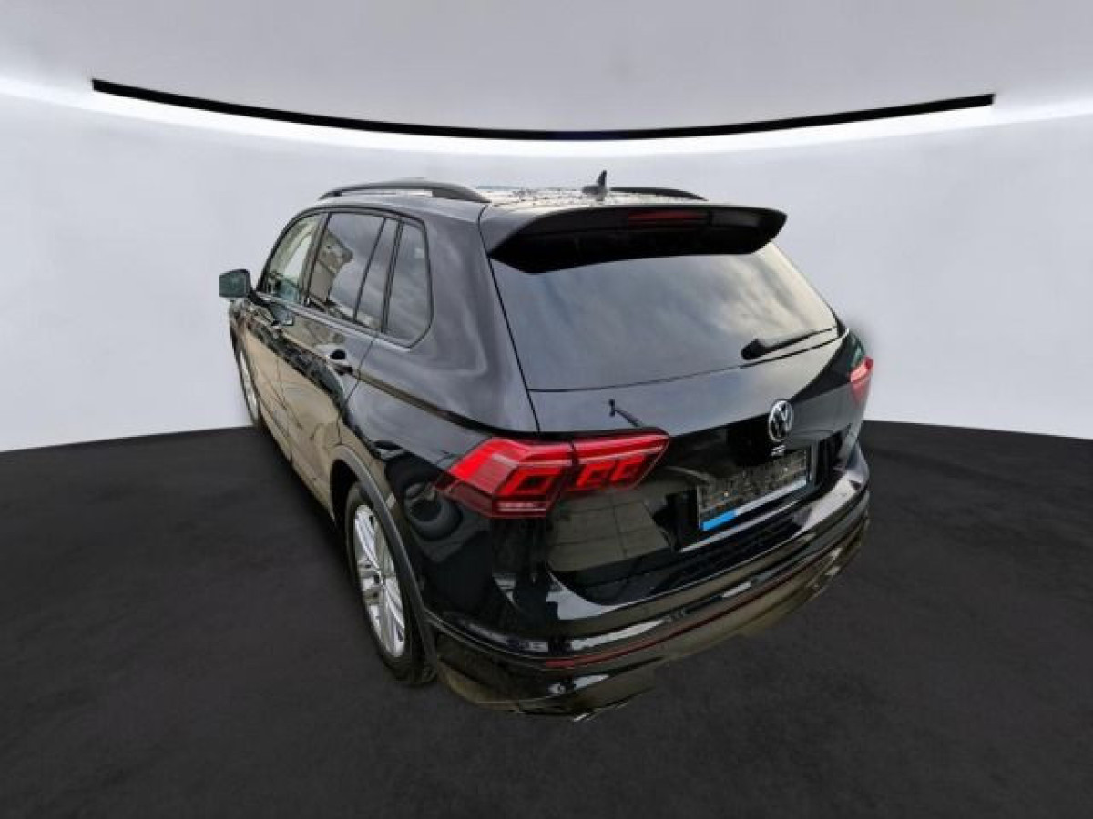 Thumb 1: Volkswagen Tiguan 2.0 TSI DSG 4M R PANO AHK NAVI KAMERA LM20