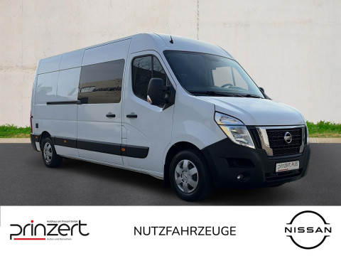 Automodell: NV400 in der Farbe weiß