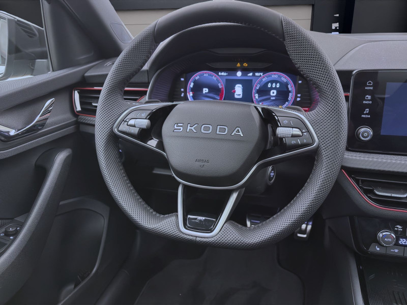 Bild 10: Škoda KAMIQ MONTE CARLO DSG PANO KAM LED SHZ 17" SMARTL