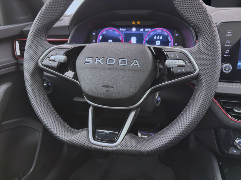 Bild 11: Škoda KAMIQ MONTE CARLO DSG PANO KAM LED SHZ 17" SMARTL