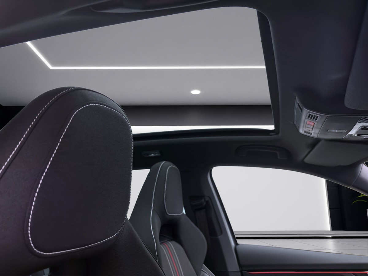 Thumb 16: Škoda KAMIQ MONTE CARLO DSG PANO KAM LED SHZ 17" SMARTL