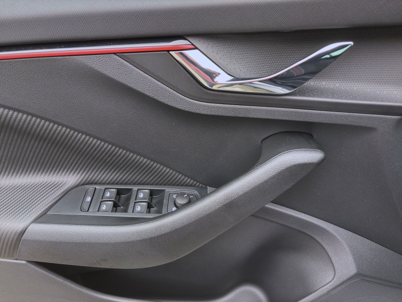 Bild 9: Škoda KAMIQ MONTE CARLO DSG PANO KAM LED SHZ 17" SMARTL